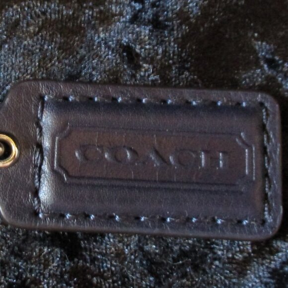 Vintage Coach Black Label Hang Tag Replacement Impressed Leather Keychain Tag - Picture 1 of 3